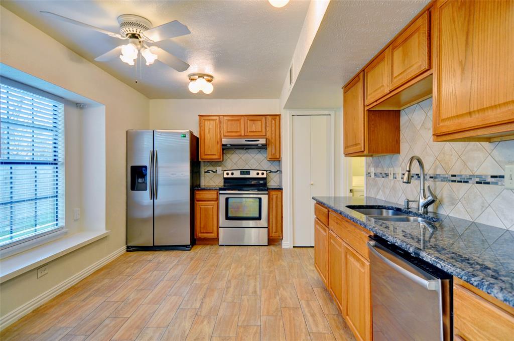 6764 Dandelion Drive Fort Worth, TX 76137 - Photo 11 of 31