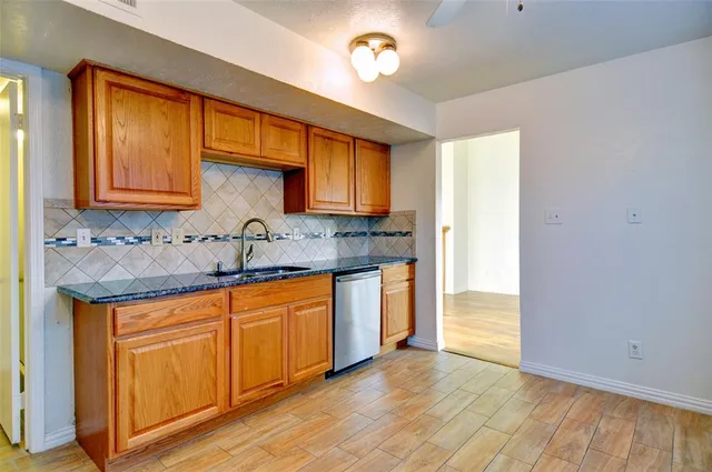 $1,600 | 6764 Dandelion Drive, Fort Worth, TX 76137