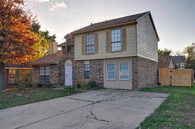 $1,600 | 6764 Dandelion Drive, Fort Worth, TX 76137