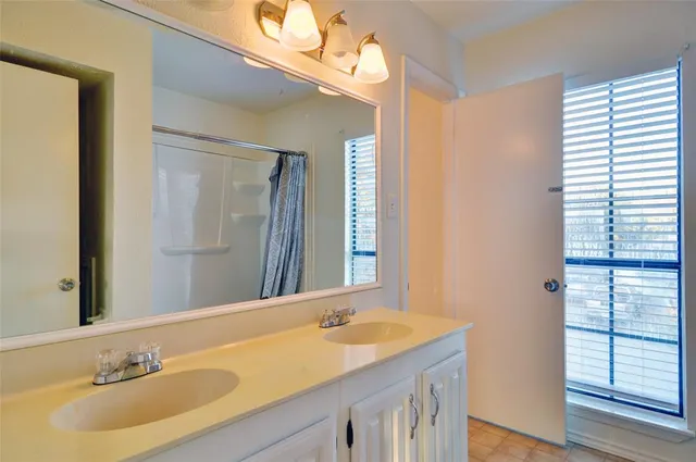 $1,600 | 6764 Dandelion Drive, Fort Worth, TX 76137