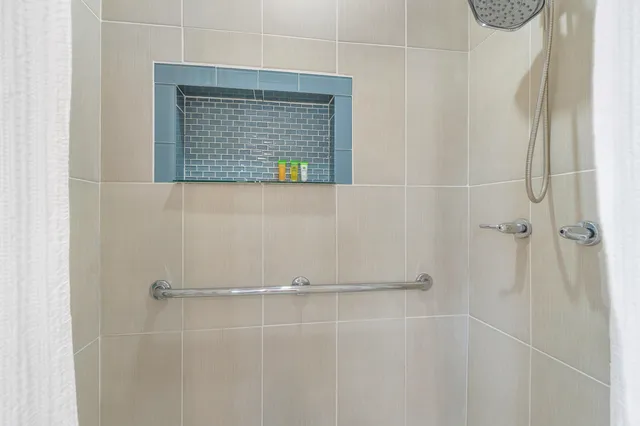 $2,100 | 43 West Plumosa Lane, Unit S, Lake Worth, FL 33467