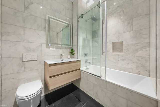 $2,080,000 | 256 West 88th Street, Unit PH | Upper West Side