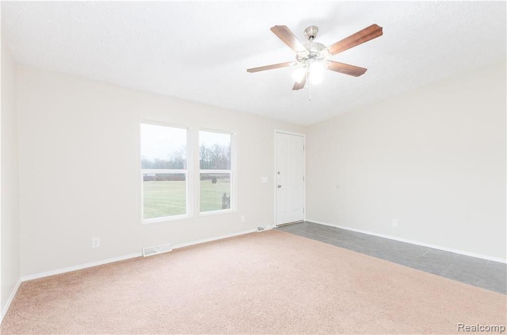 23500 Karr Road Belleville, MI 48111 - Photo 3 of 42