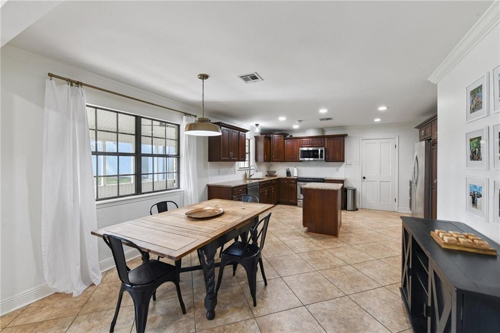 2604 Crestwood Road Marrero, LA 70072 - Photo 6 of 27