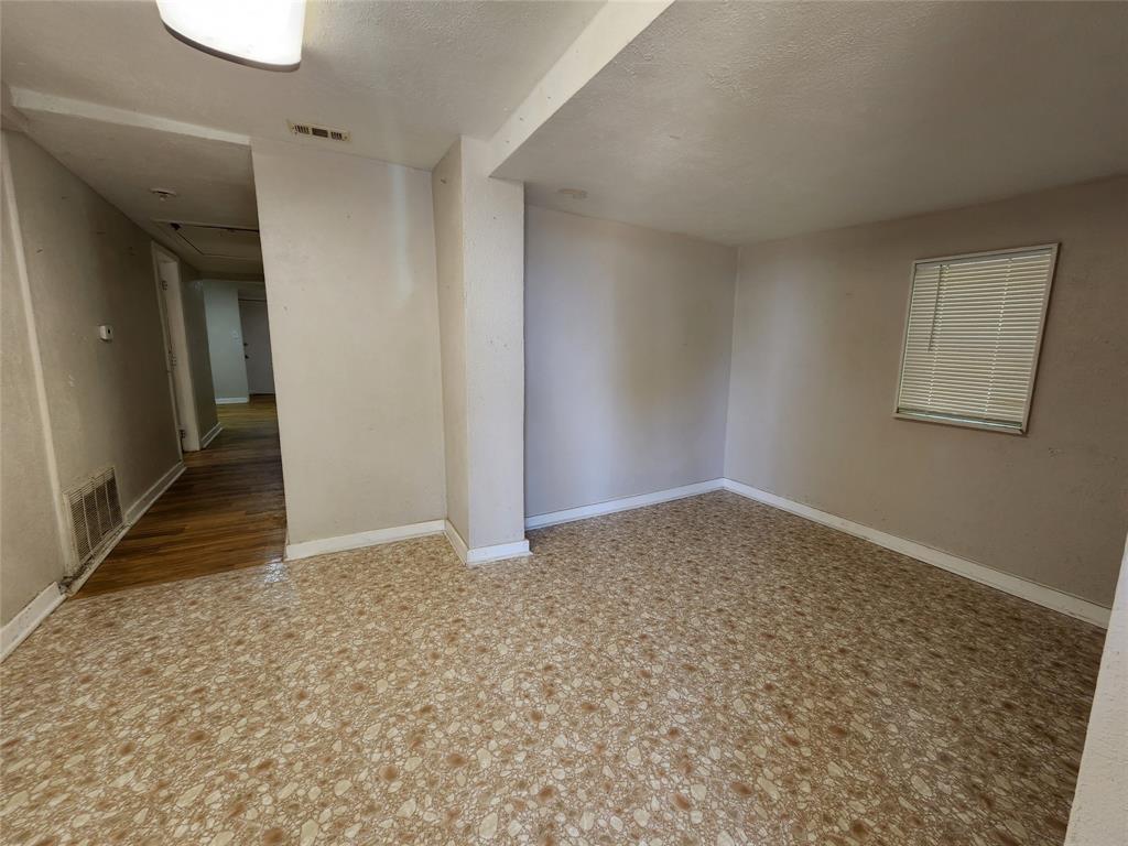 508 Acme Street Denton, TX 76205 - Photo 4 of 15