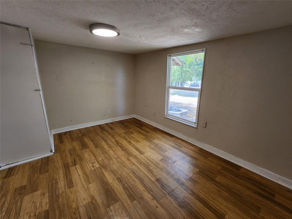 508 Acme Street Denton, TX 76205 - Photo 9 of 15
