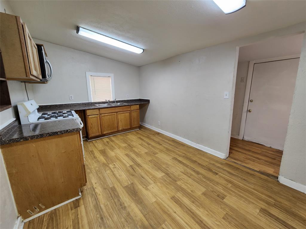 508 Acme Street Denton, TX 76205 - Photo 10 of 15
