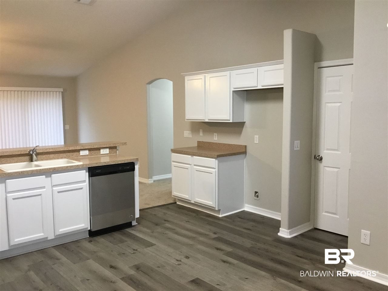 1806 South Bay Street Foley, AL 36535 - Photo 3 of 25