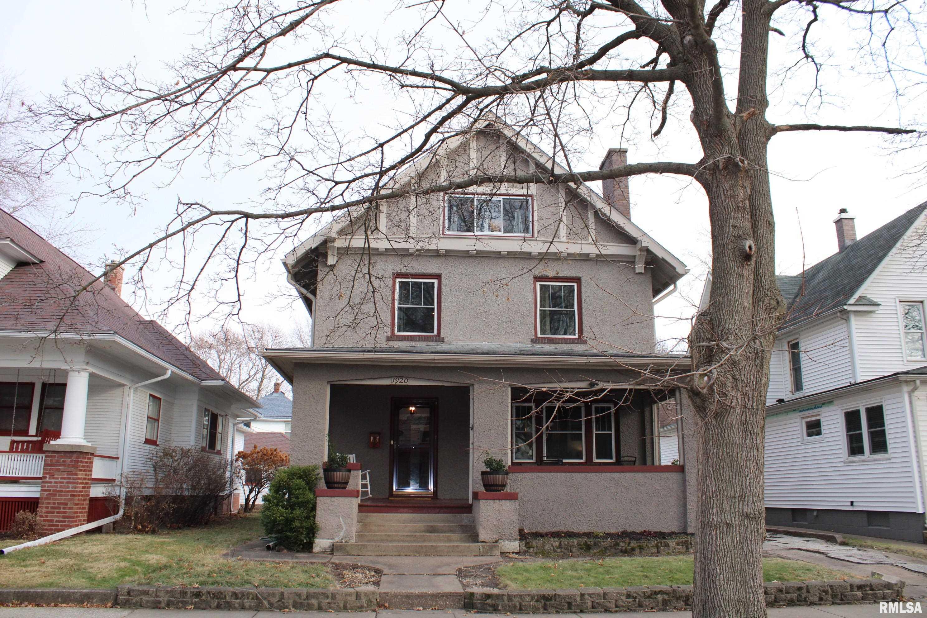 1920 15th Street Moline, IL 61265 - Photo 1 of 40 Gallery Image 1