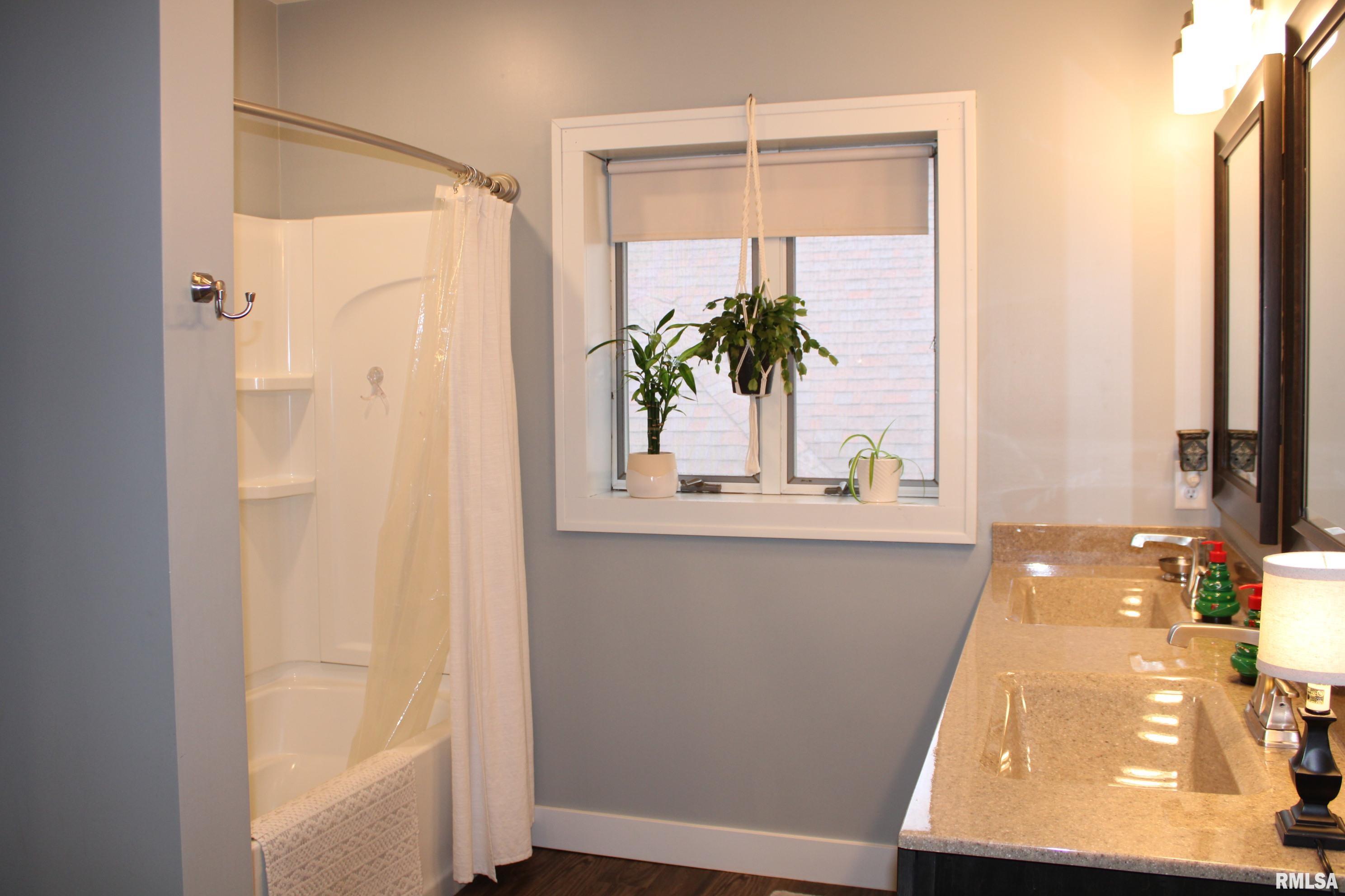 1920 15th Street Moline, IL 61265 - Photo 28 of 40 Gallery Image 28