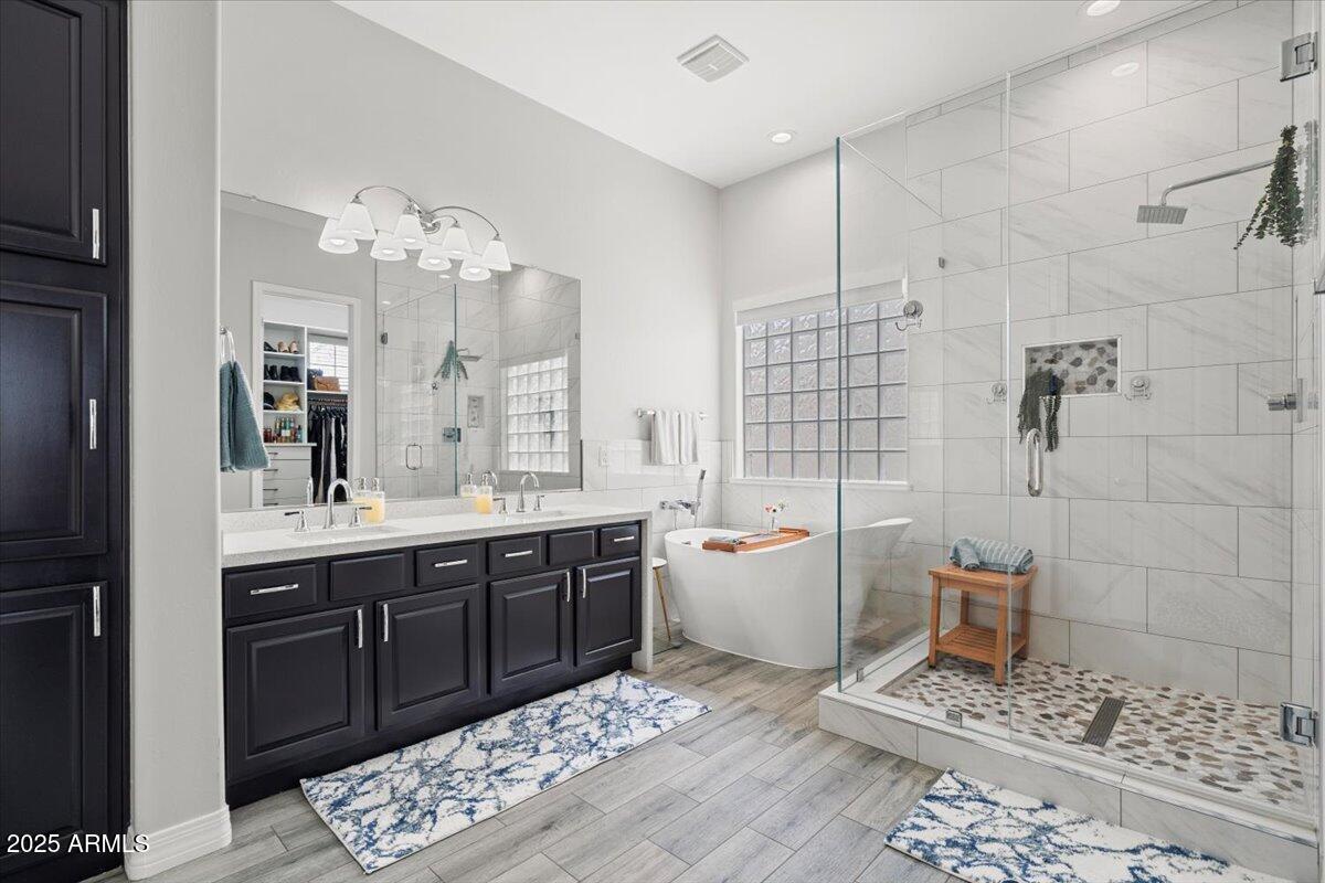 2885 North Riley Road Buckeye, AZ 85396 - Photo 28 of 77 2885 N Riley_Gorgeous Bathroom
