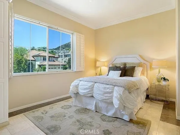 $9,500 | 948 Ellesmere Way, Oak Park, CA 91377