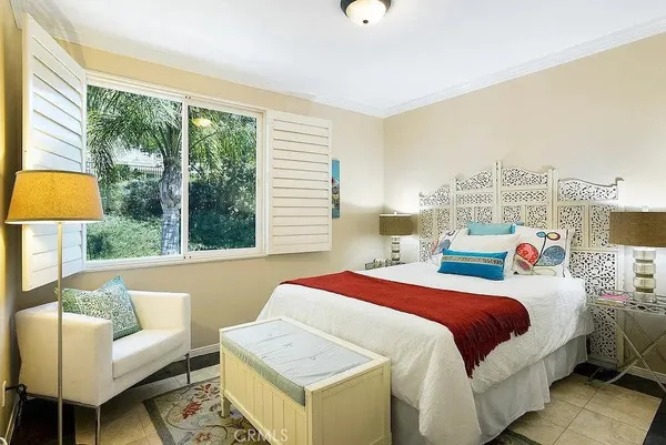 $9,500 | 948 Ellesmere Way, Oak Park, CA 91377