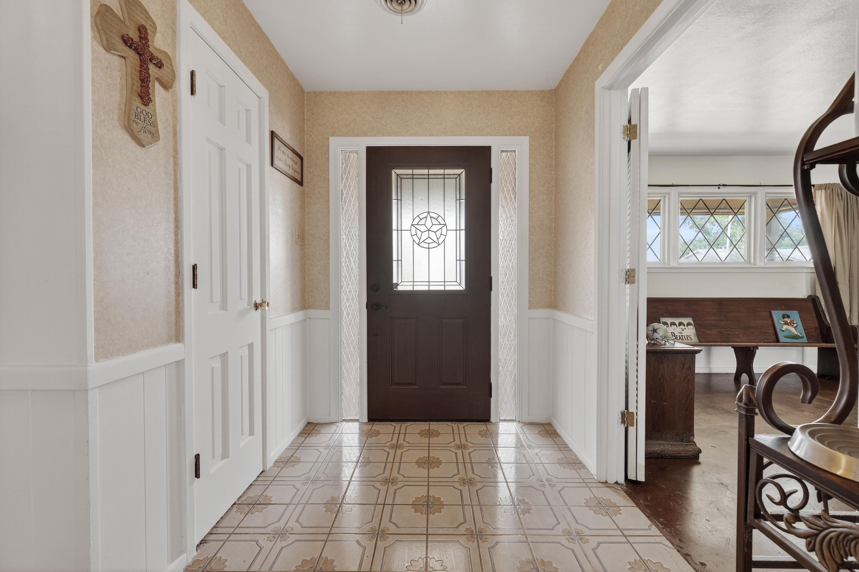 1901 55th Street Lubbock, TX 79412 - Photo 3 of 23 DSC04484