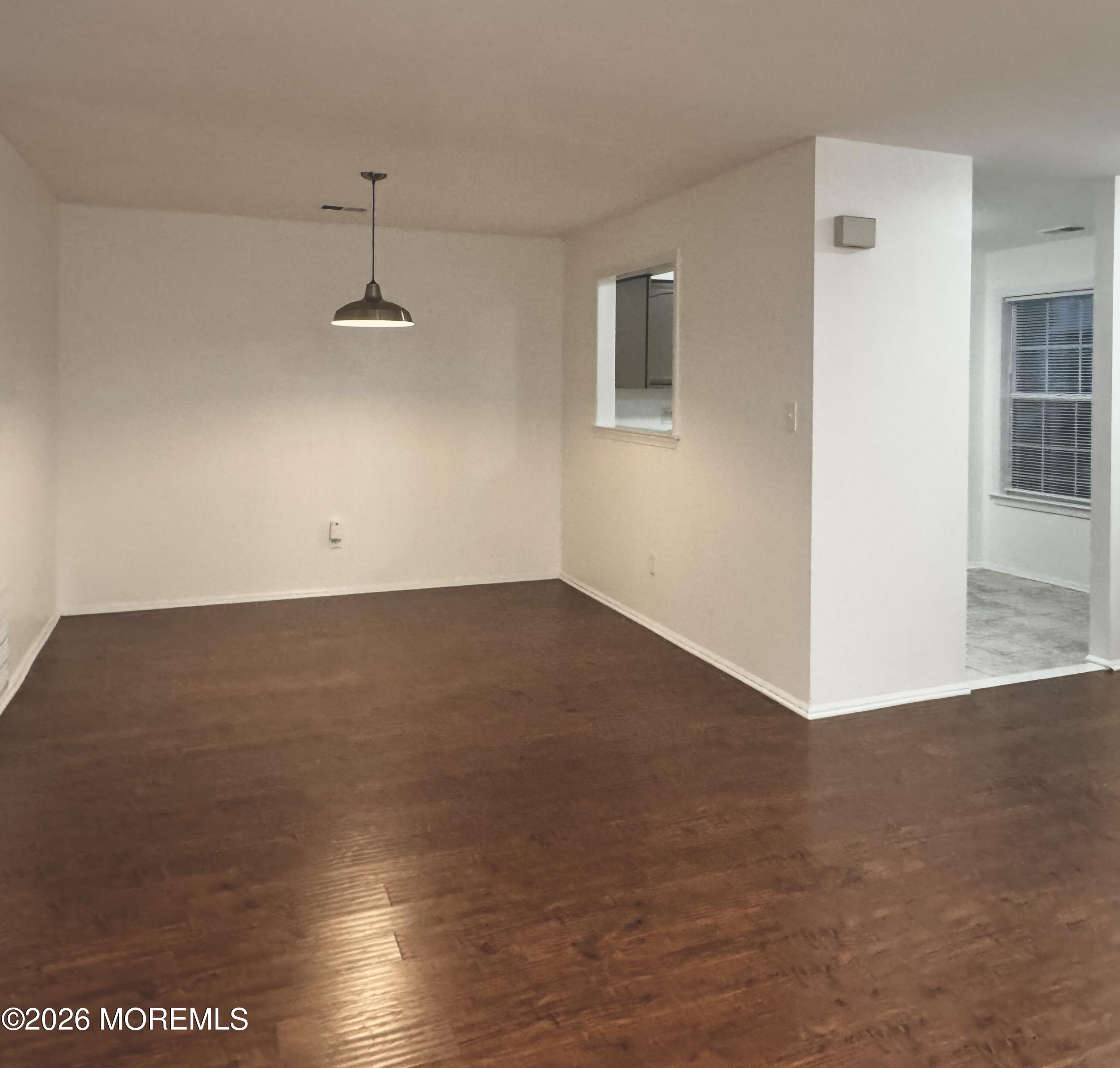 407 Hampton Court Manalapan, NJ 07726 - Photo 6 of 15 IMG_9601