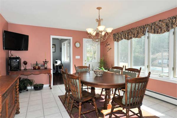 69 Kettle Hole Road Bolton, MA 01740 - Photo 11 of 30