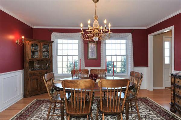 69 Kettle Hole Road Bolton, MA 01740 - Photo 4 of 30