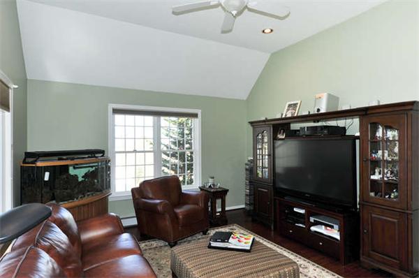 69 Kettle Hole Road Bolton, MA 01740 - Photo 9 of 30
