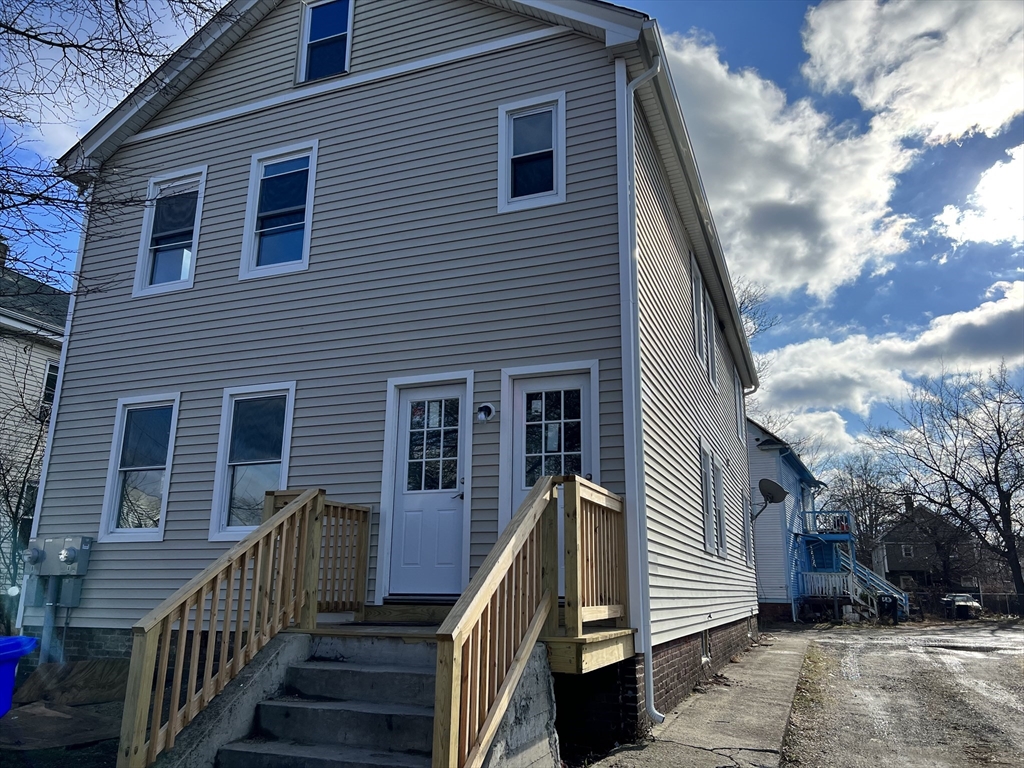 45 Monroe Street Springfield, MA 01109 - Photo 1 of 6