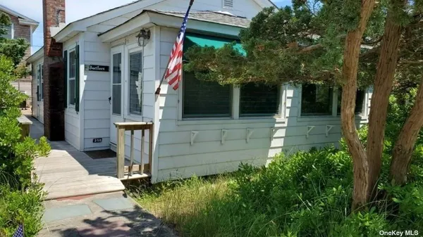 $24,000 | 250 Cottage Walk, Ocean Beach, NY 11770