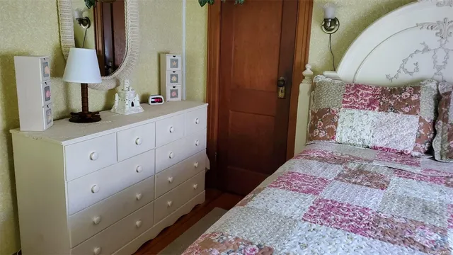 $24,000 | 250 Cottage Walk, Ocean Beach, NY 11770