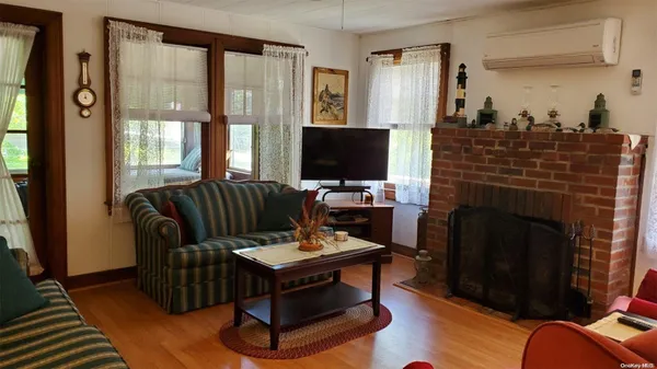 $24,000 | 250 Cottage Walk, Ocean Beach, NY 11770
