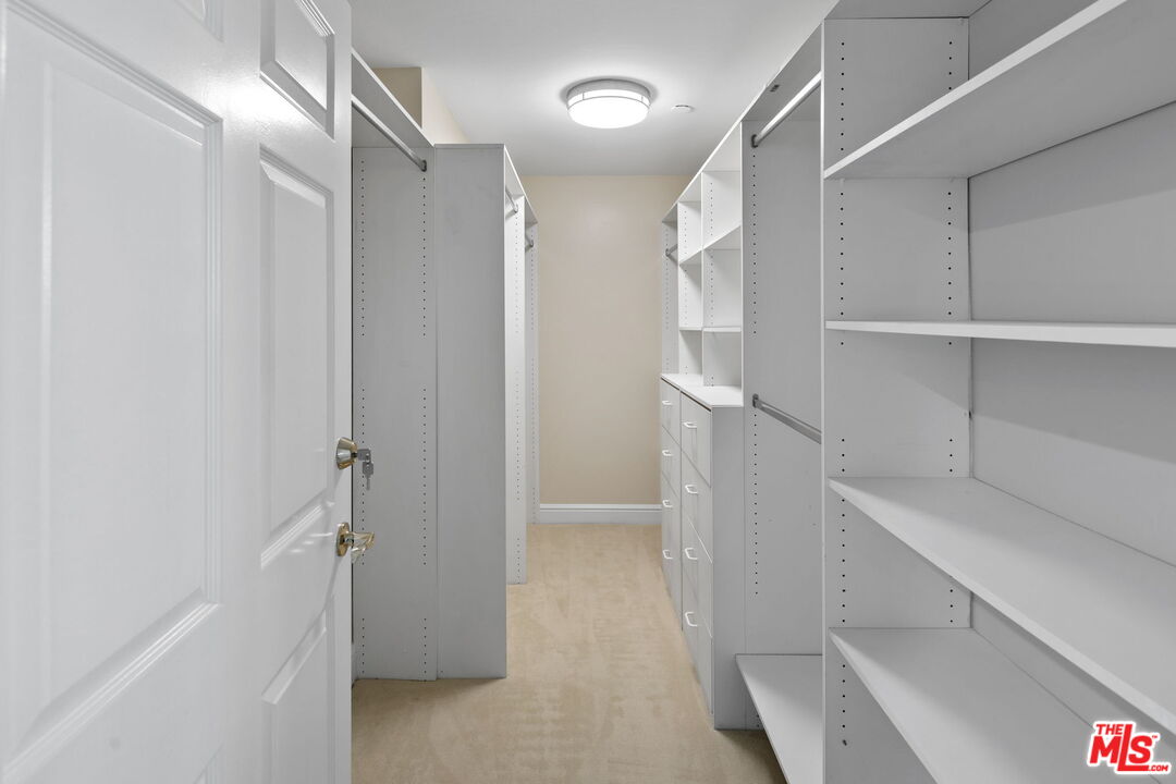 4310 Cahuenga Boulevard, Unit 203 Toluca Lake, CA 91602 - Photo 15 of 21