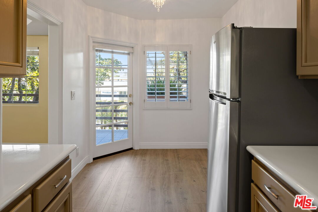 4310 Cahuenga Boulevard, Unit 203 Toluca Lake, CA 91602 - Photo 8 of 21