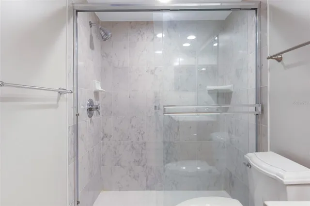 $179,900 | 2593 Countryside Boulevard, Unit 7203, Clearwater, FL 33761