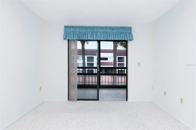 $179,900 | 2593 Countryside Boulevard, Unit 7203, Clearwater, FL 33761