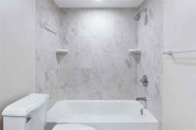 $179,900 | 2593 Countryside Boulevard, Unit 7203, Clearwater, FL 33761