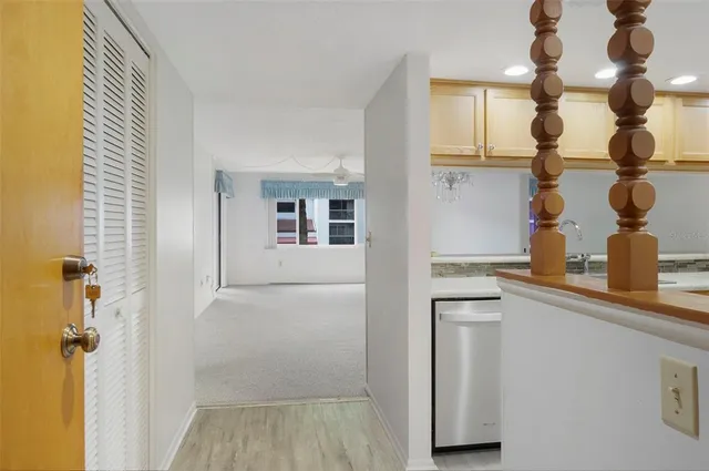 $179,900 | 2593 Countryside Boulevard, Unit 7203, Clearwater, FL 33761