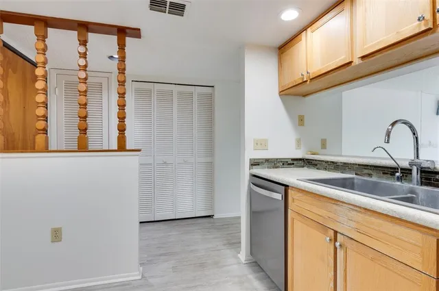 $179,900 | 2593 Countryside Boulevard, Unit 7203, Clearwater, FL 33761