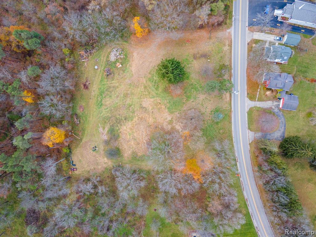1021 Harding Avenue Rochester Hills, MI 48307 - Photo 9 of 16