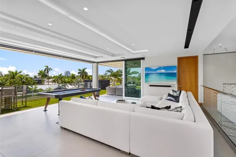 $17,995,000 | 650 Royal Plaza Drive, Fort Lauderdale, FL 33301