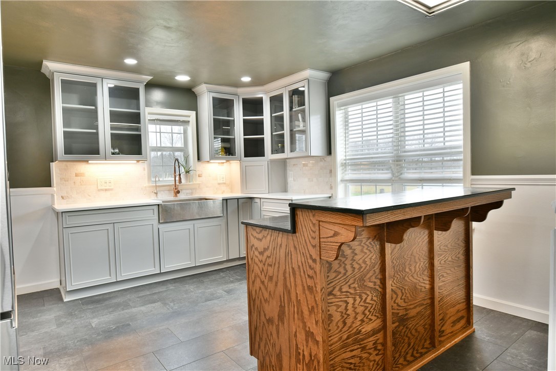 3033 South Lipkey Road North Jackson, OH 44451 - Photo 12 of 48 Gallery Image 12