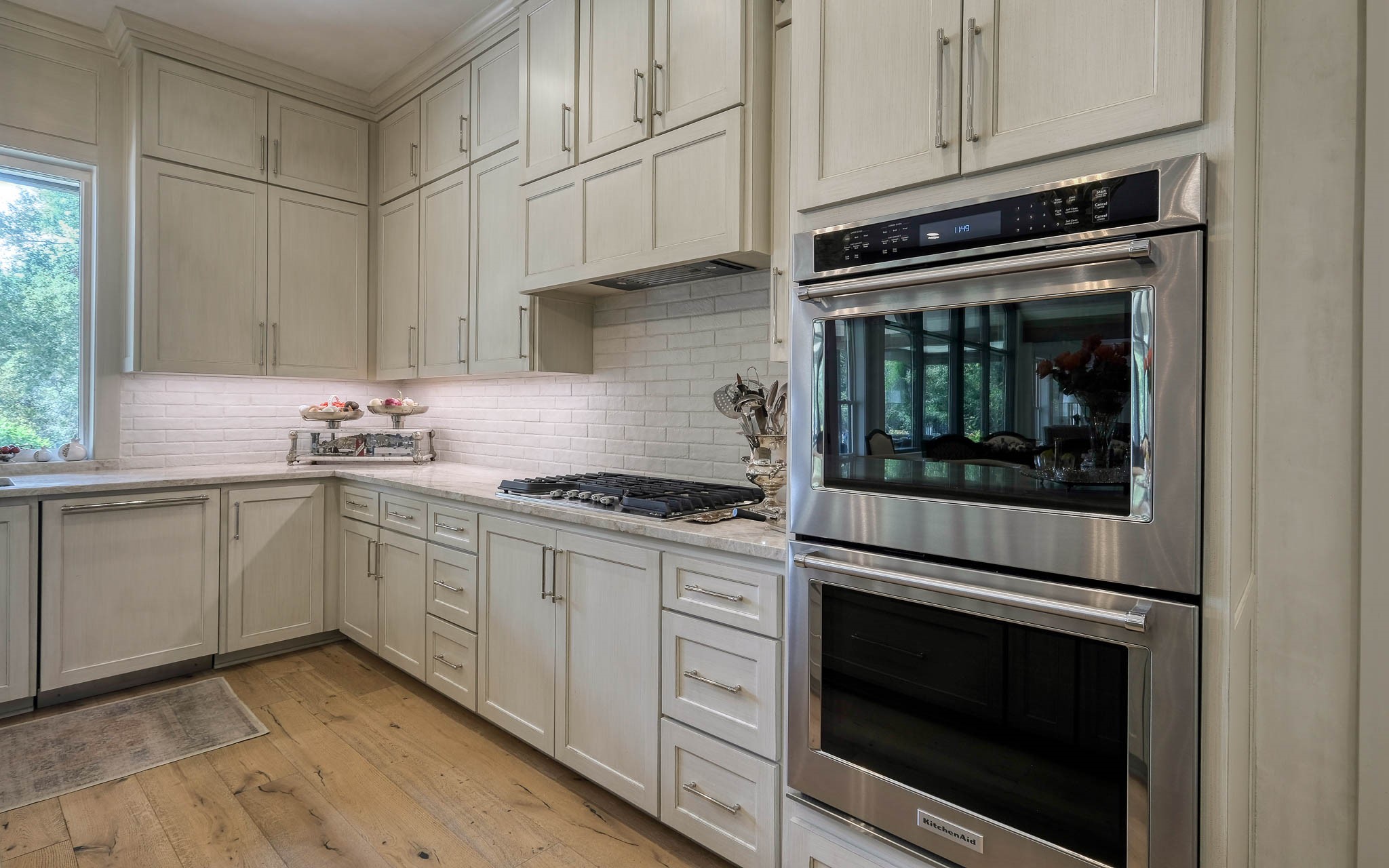 22474 Kmiec Road Hempstead, TX 77445 - Photo 17 of 50 Double oven, 5 burner gas cooktop, ice maker, soft close drawers & cabinets.