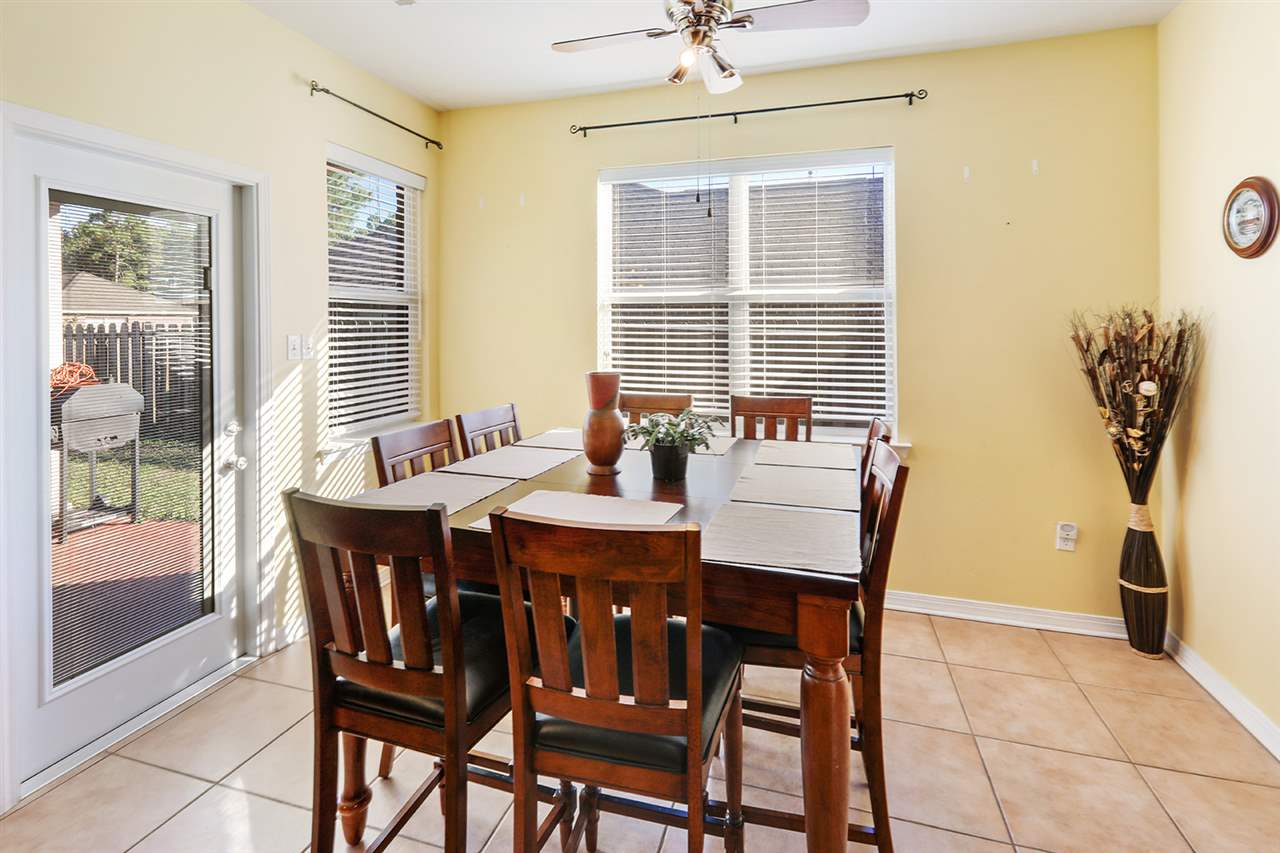 3297 Bellingrath Drive Foley, AL 36535 - Photo 7 of 15 Breakfast Area