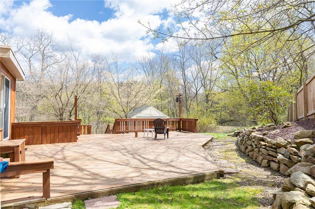 130 Jacks Run Road Pittsburgh, PA 15214 - Photo 4 of 25 Gallery Image 4