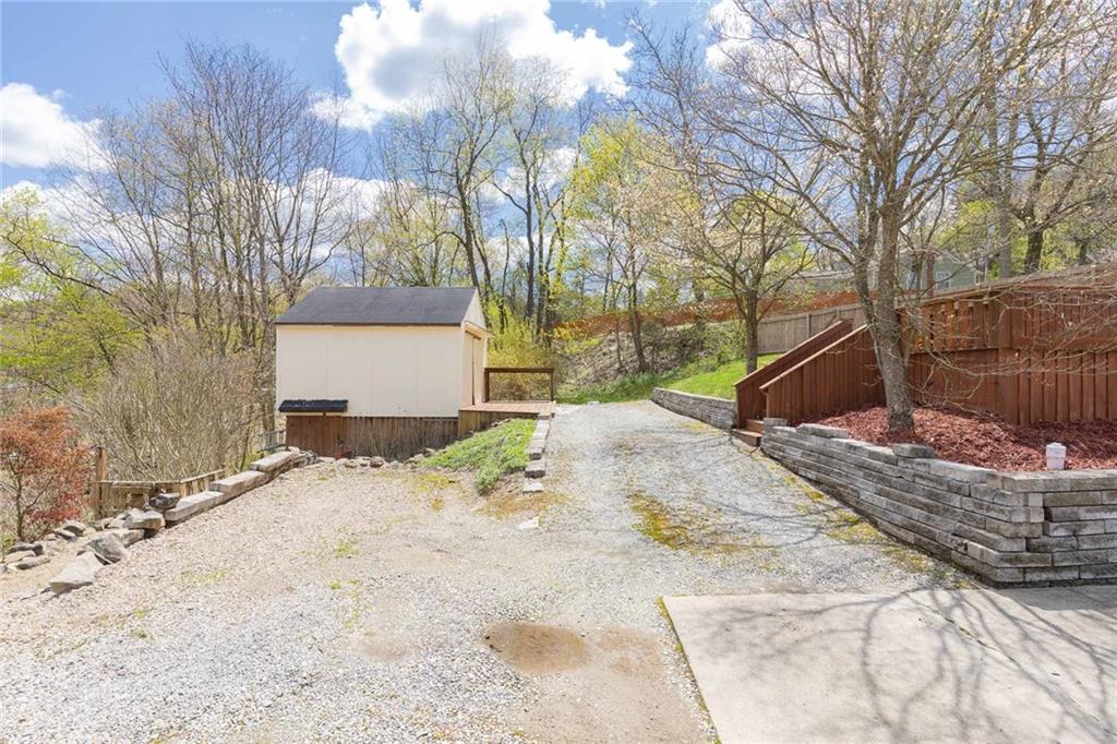 130 Jacks Run Road Pittsburgh, PA 15214 - Photo 10 of 25 Gallery Image 10