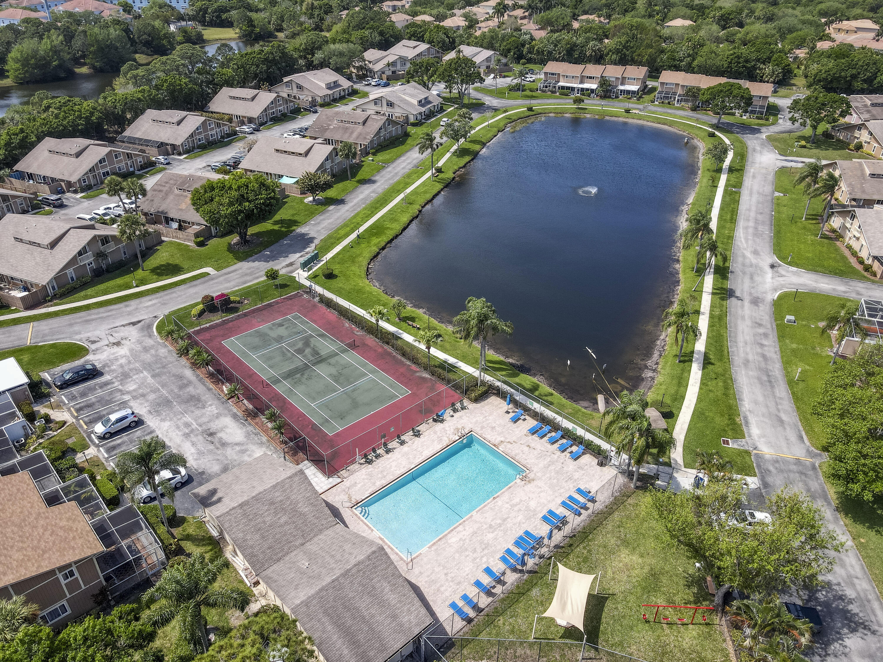 56 Maplecrest Circle Jupiter, FL 33458 - Photo 24 of 33 DJI_0494