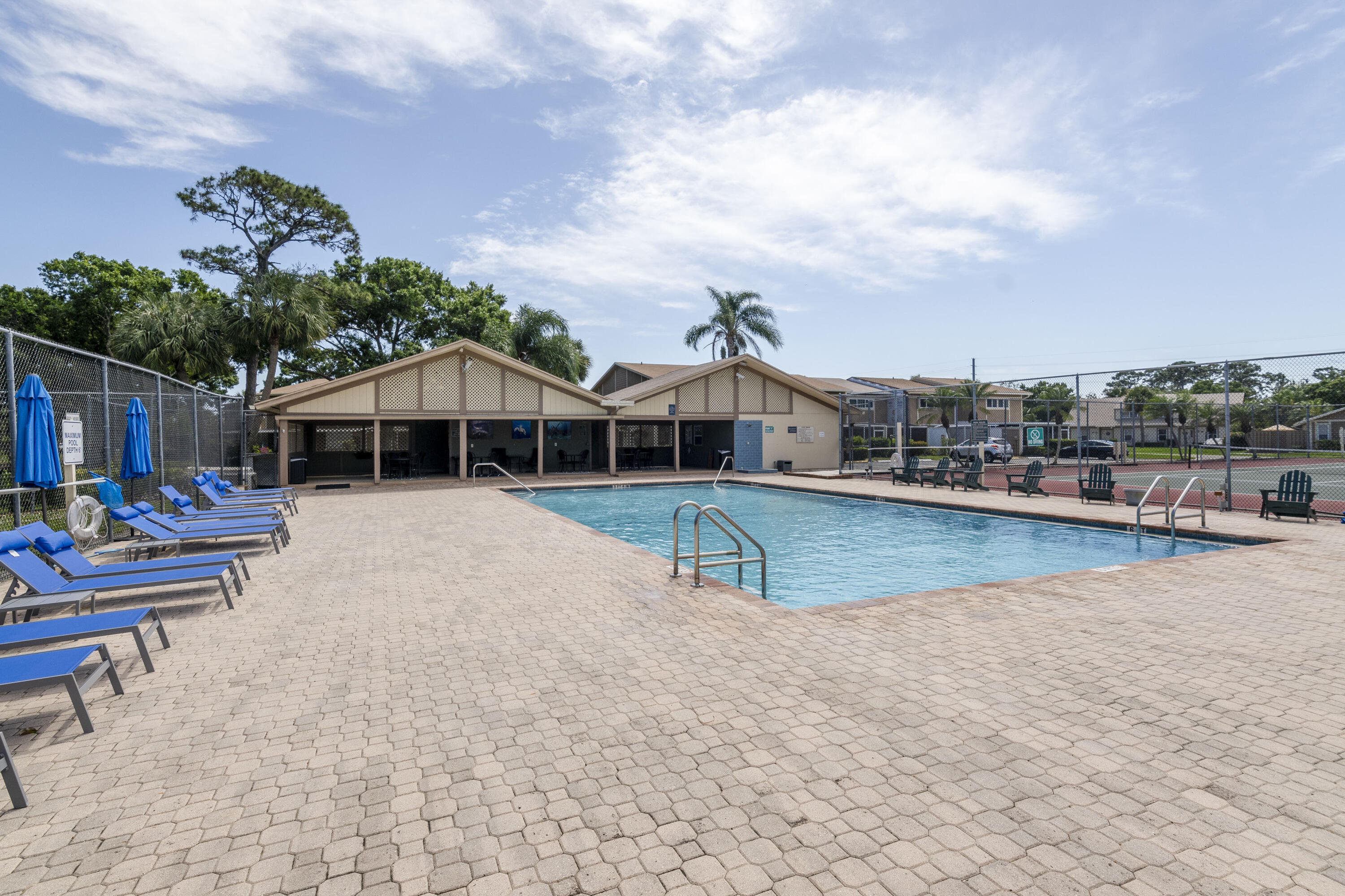 56 Maplecrest Circle Jupiter, FL 33458 - Photo 25 of 33 _IMG1261