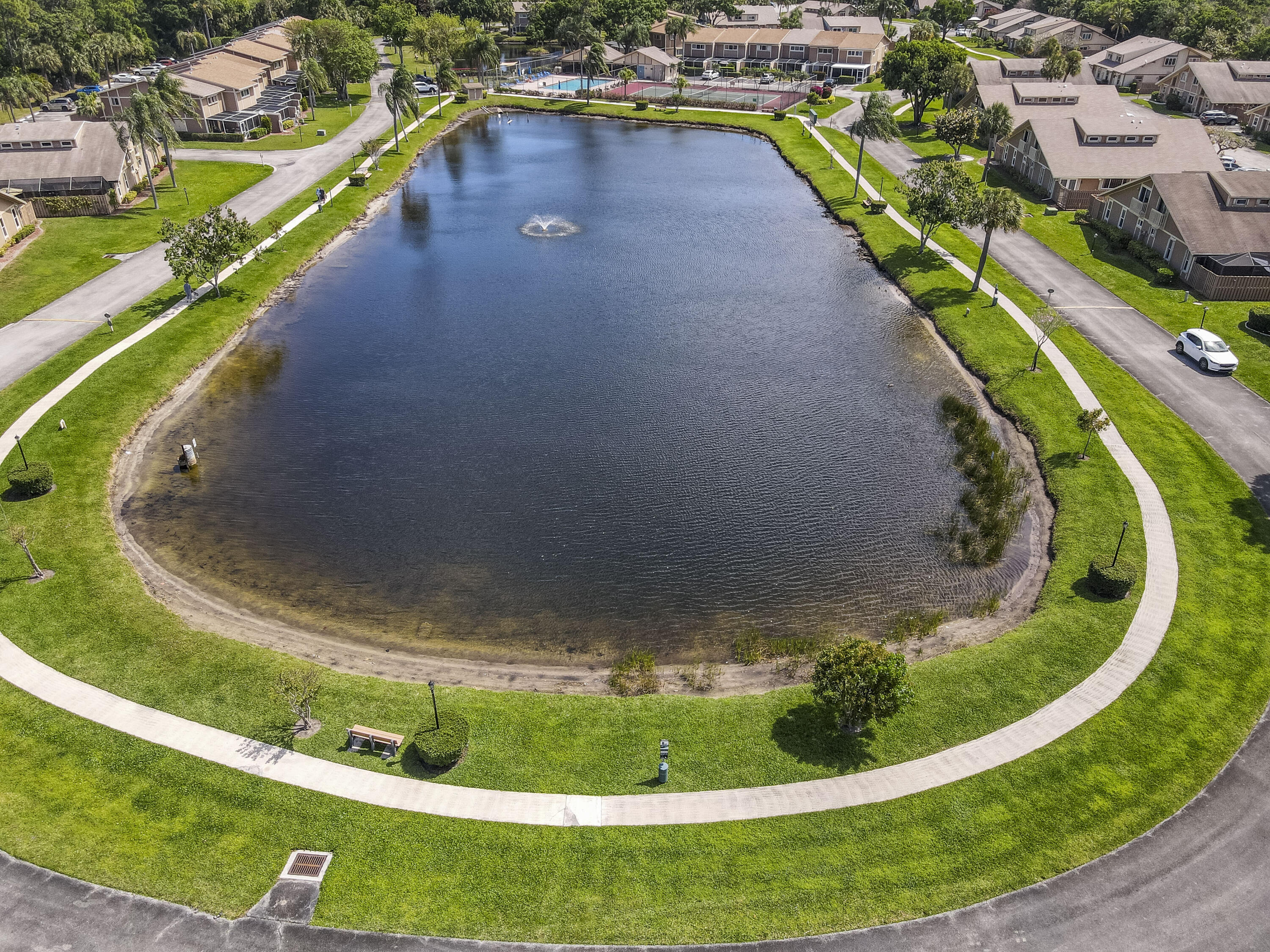 56 Maplecrest Circle Jupiter, FL 33458 - Photo 32 of 33 DJI_0497