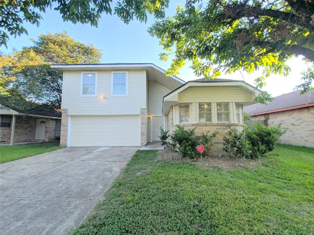 $239,900 | 15215 Peachmeadow Lane, Channelview, TX 77530