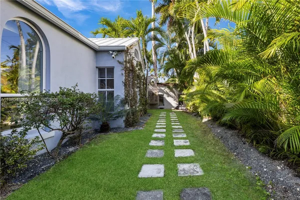 $12,000 | 1121 Northeast 85th Street, Miami, FL 33138