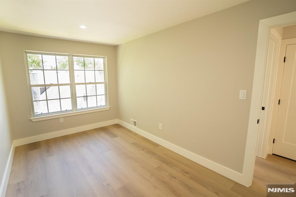 1499 Cornwall Road Mahwah, NJ 07430 - Photo 17 of 25
