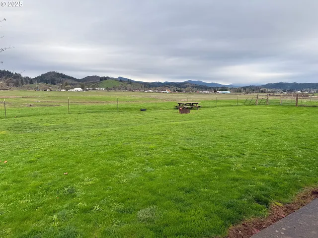 $729,000 | 1160 Valley View Road, Sutherlin, OR 97479