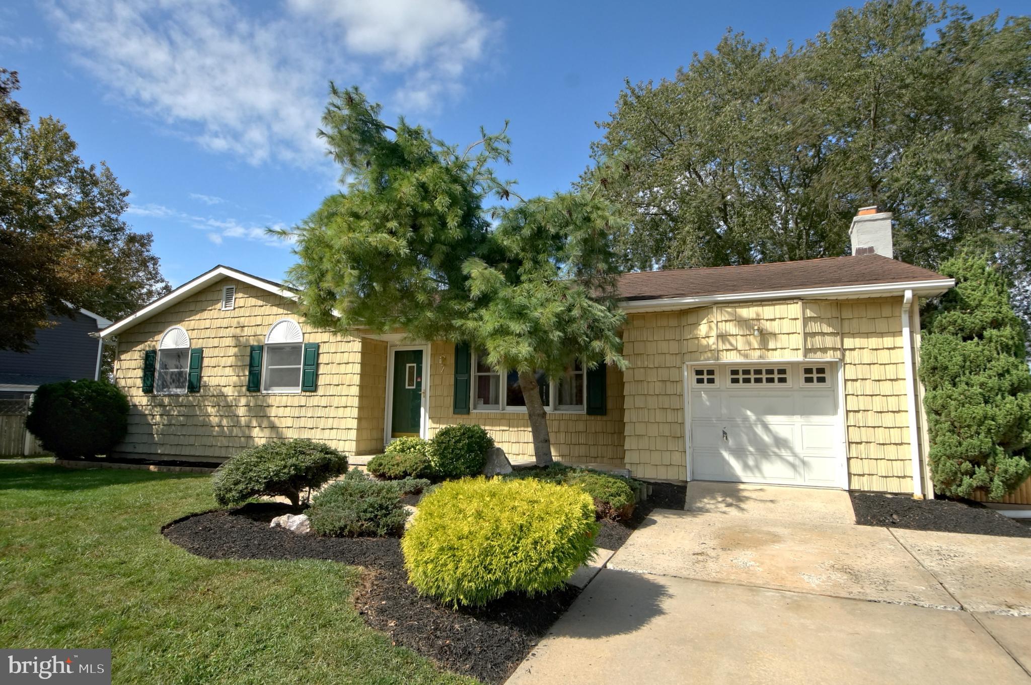 7 Edgemont Road Hamilton, NJ 08620 - Photo 2 of 37