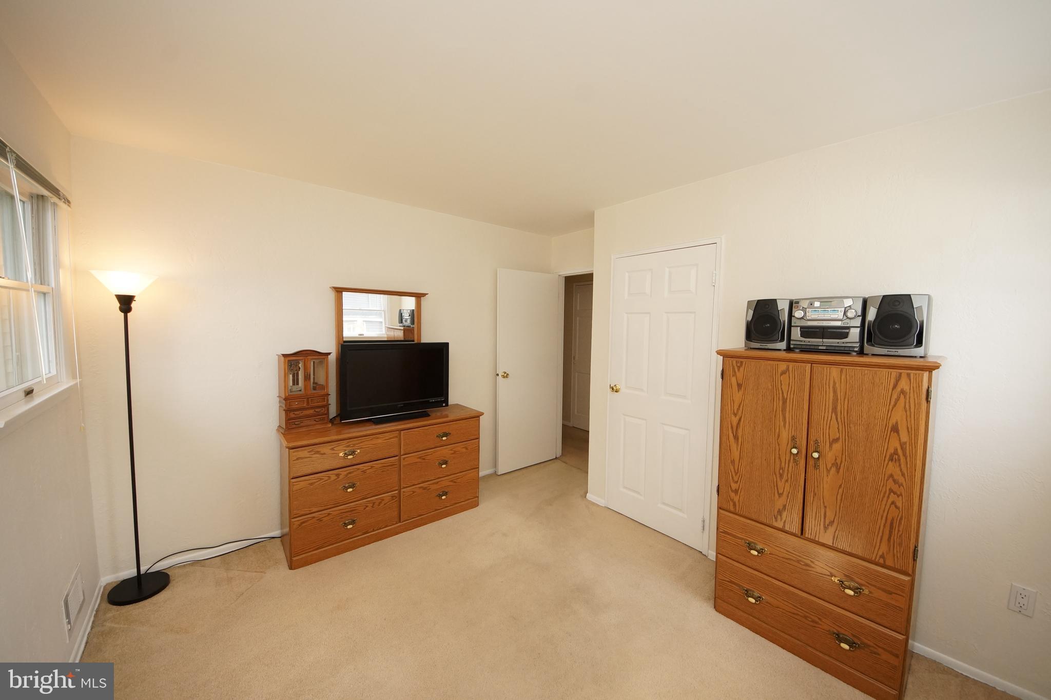 7 Edgemont Road Hamilton, NJ 08620 - Photo 28 of 37