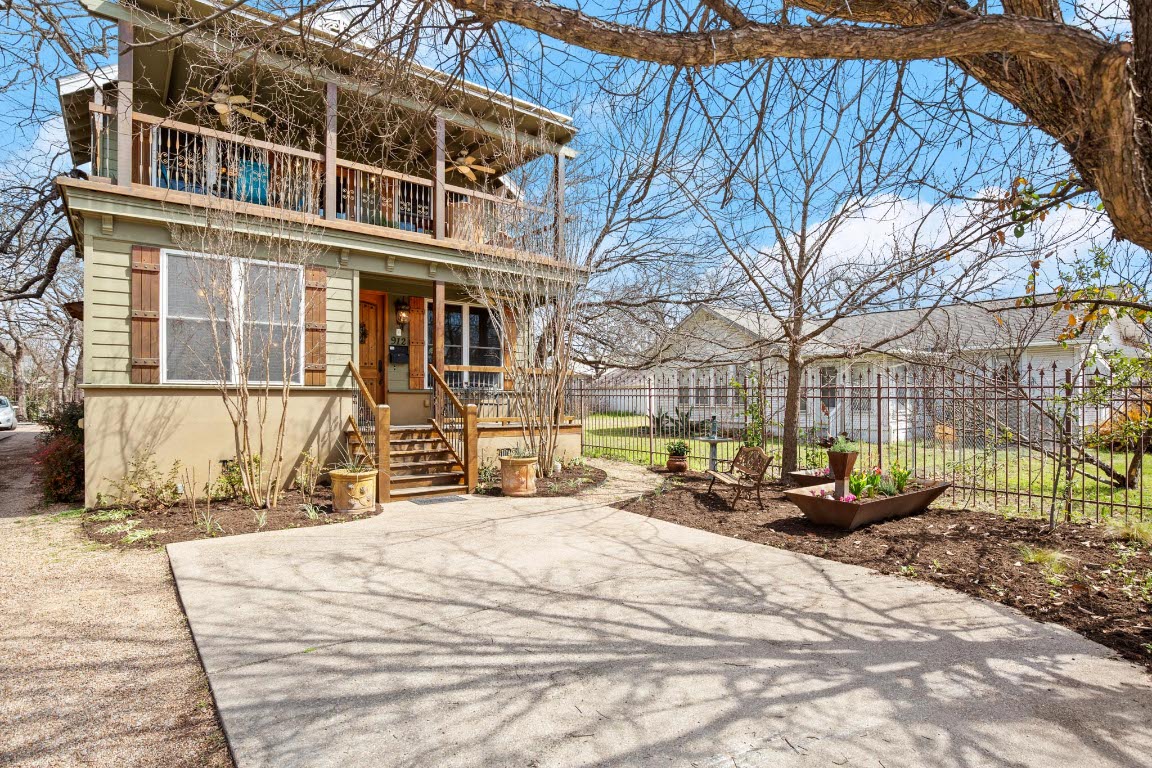 912 East 51st Street Austin, TX 78751 - Photo 10 of 38 a view of a building with snow on the road